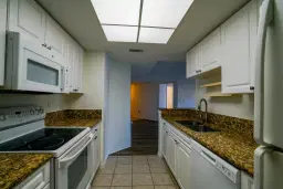 Picture of 900 Crestwood Court S 902, Royal Palm Beach, FL 33411