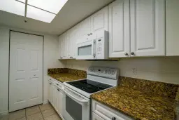 Picture of 900 Crestwood Court S 902, Royal Palm Beach, FL 33411