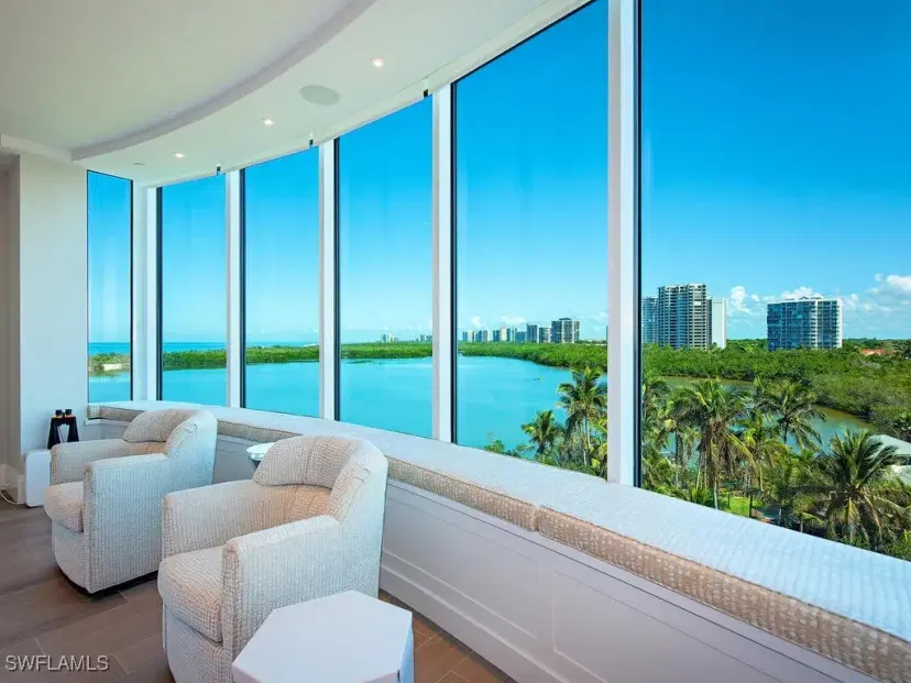 Picture of 60 Seagate Dr 606, Naples FL 34103