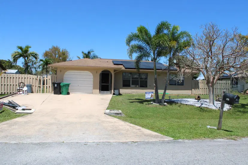 Picture of 567 SE Marydale Terrace, Port St Lucie FL 34983