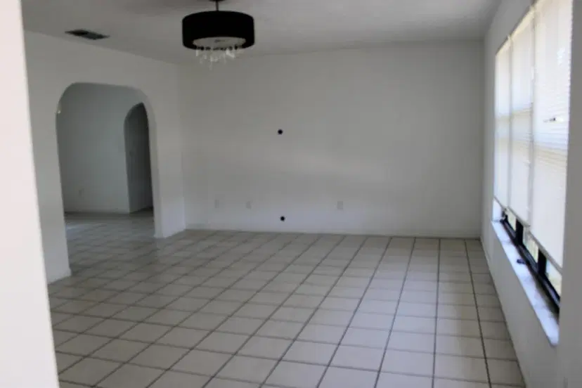 Picture of 567 SE Marydale Terrace, Port St Lucie FL 34983