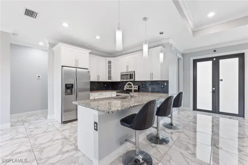Picture of 133 14Th St Ne, Naples FL 34120