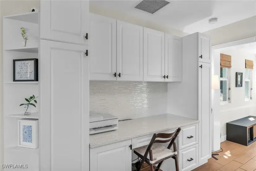Picture of 1136 Illinois Dr, Naples FL 34103