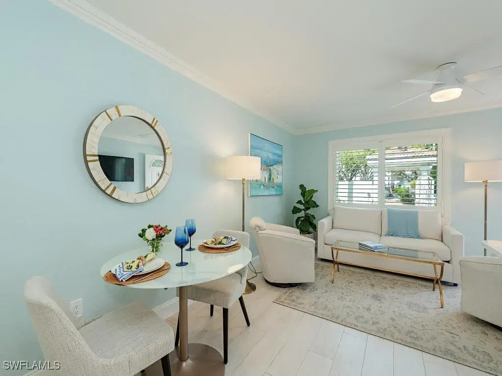 Picture of 950 7Th Ave S 15, Naples, FL 34102