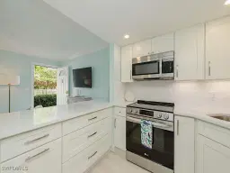 Picture of 950 7Th Ave S 15, Naples, FL 34102
