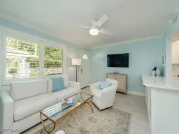 Picture of 950 7Th Ave S 15, Naples, FL 34102