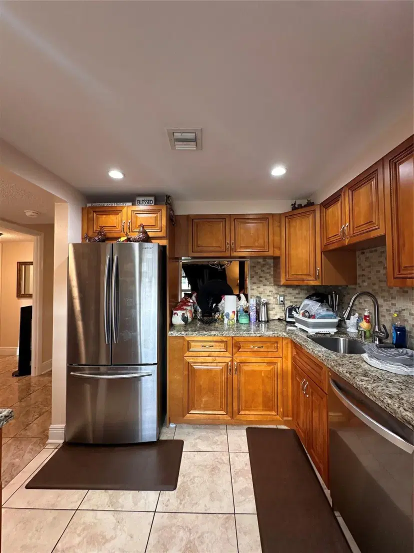 Picture of 601 NW 80Th Ave 101, Margate FL 33063