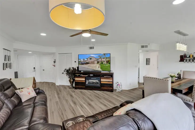 Picture of 1672 Cypress Pointe Dr 1A, Coral Springs, FL 33071