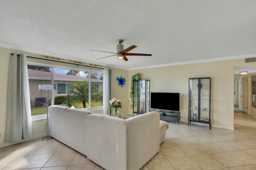 Picture of 202 High Point Terrace W A, Delray Beach FL 33445