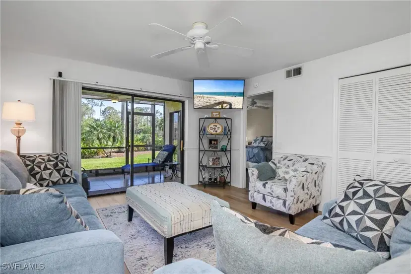 Picture of 7260 Coventry Ct 407, Naples FL 34104
