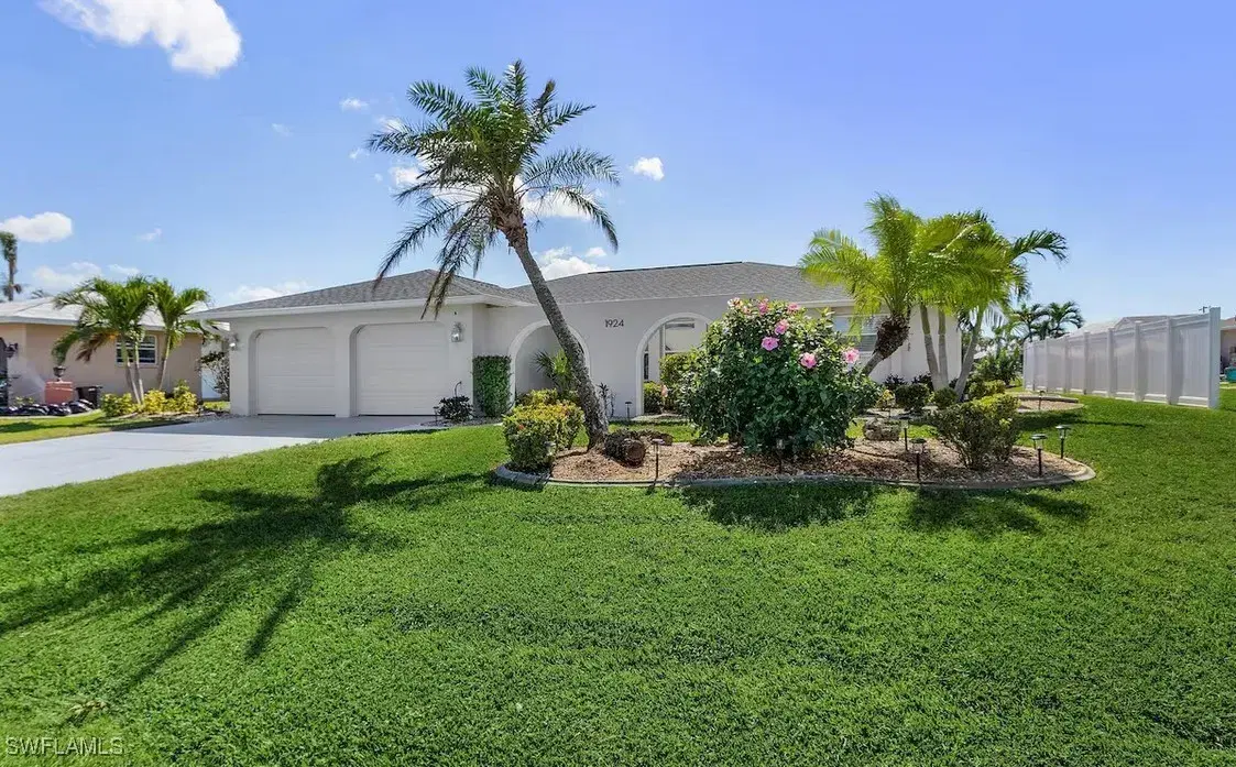 Picture of 1924 SE 31St Ter, Cape Coral, FL 33904