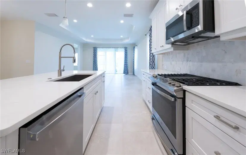 Picture of 4596 Centaurus Cir, Naples FL 34120