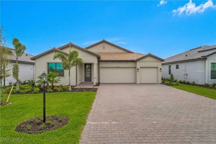 Picture of 19437 Hinkley Dr, Estero FL 33928
