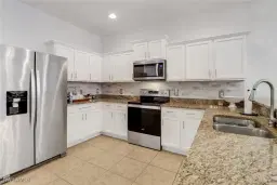 Picture of 1114 SW Trafalgar Pkwy, Cape Coral, FL 33991