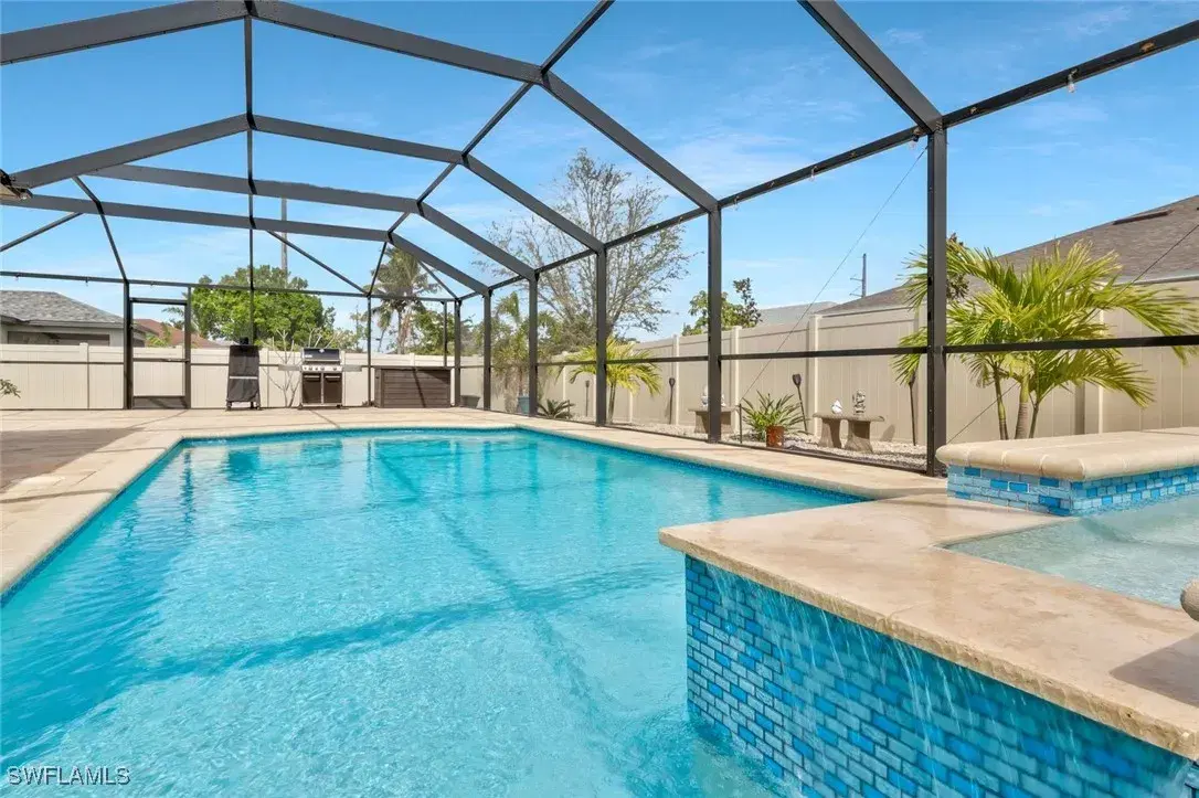 Picture of 2703 NE 7Th Ave, Cape Coral, FL 33909