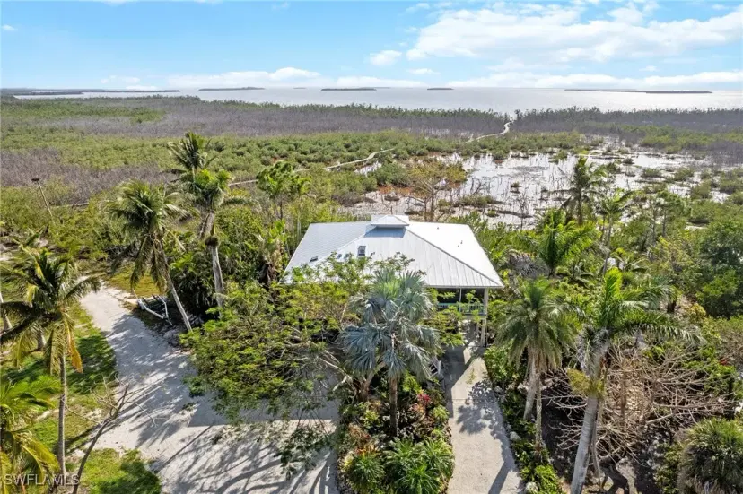 Picture of 7377 Pineland Rd, Bokeelia FL 33922
