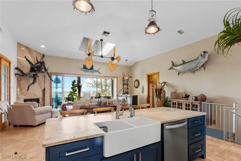 Picture of 7377 Pineland Rd, Bokeelia FL 33922
