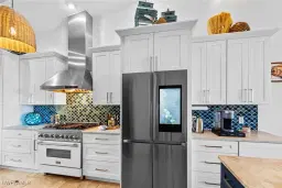 Picture of 7377 Pineland Rd, Bokeelia, FL 33922