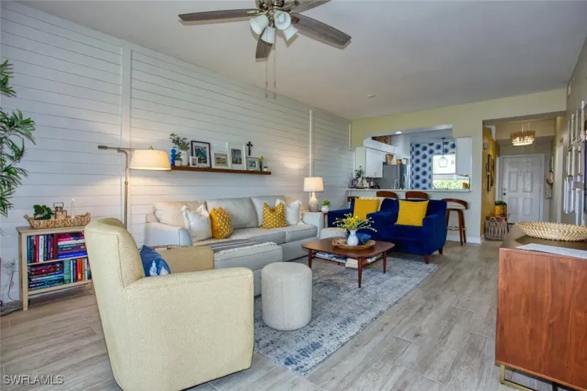 Picture of 8106 Queen Palm Ln 115, Fort Myers FL 33966