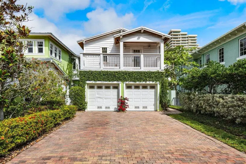 Picture of 215 Vallette Way, West Palm Beach FL 33401