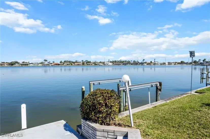Picture of 825 SW 2Nd Ave, Cape Coral FL 33991