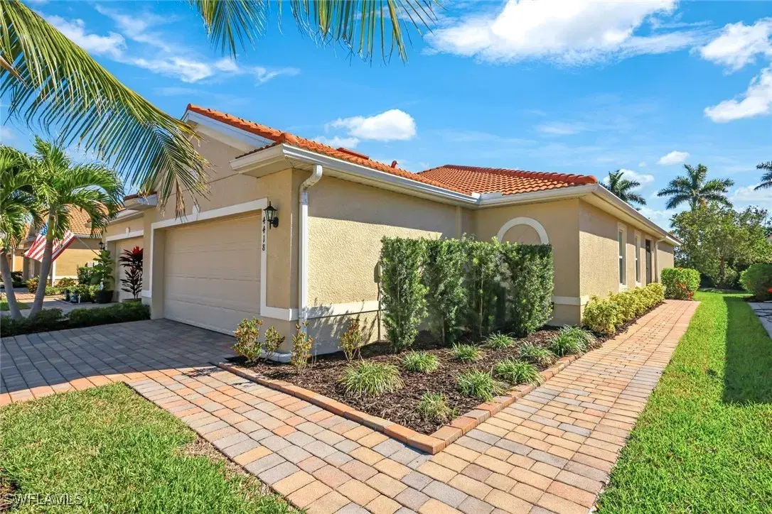 Picture of 4418 Dutchess Park Rd, Fort Myers, FL 33916