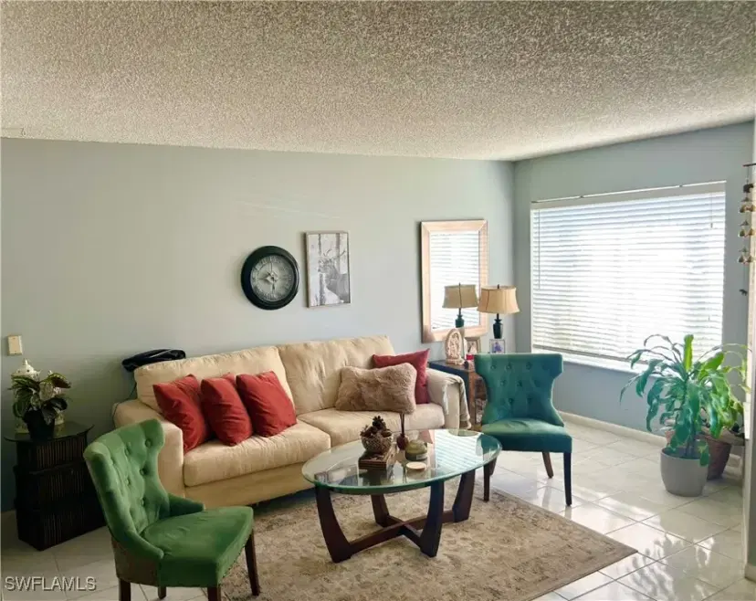 Picture of 651 NW 82 Ave 106, Miami FL 33126