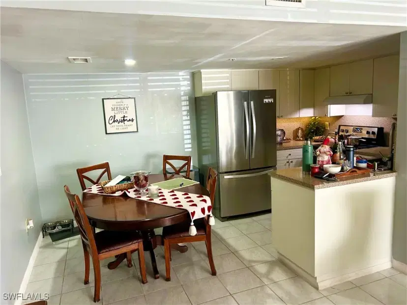 Picture of 651 NW 82 Ave 106, Miami FL 33126