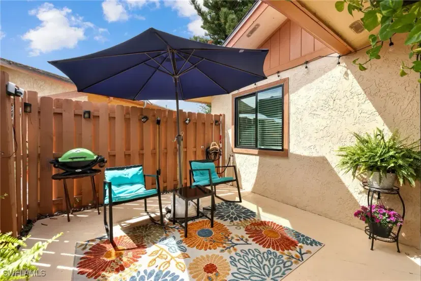 Picture of 6517 Royal Woods Dr, Fort Myers FL 33908