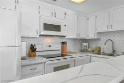 Picture of 180 Seaview Ct 515, Marco Island, FL 34145
