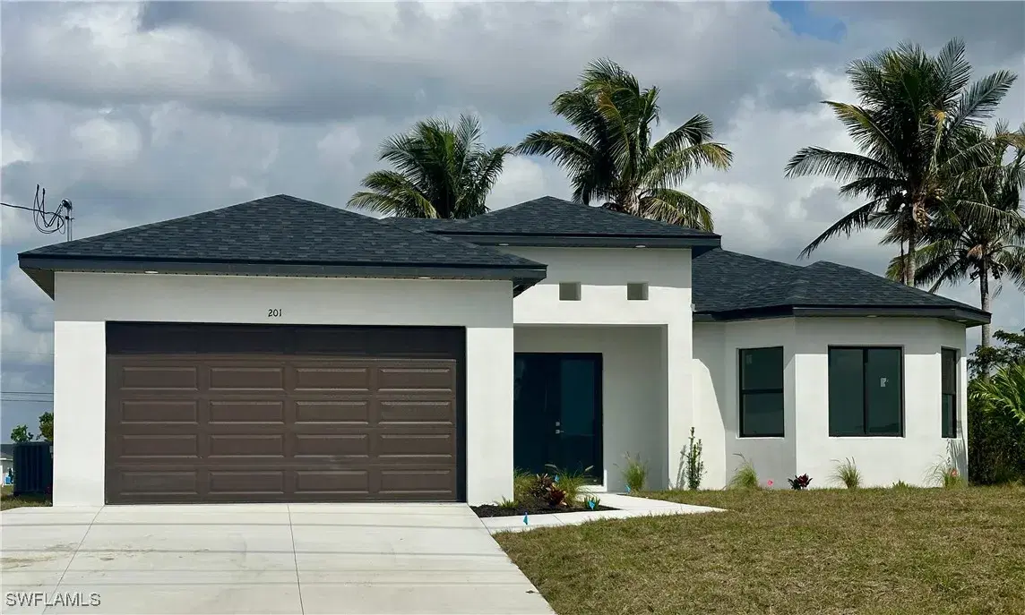 Picture of 201 Kismet Pkwy W, Cape Coral, FL 33993