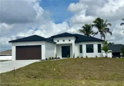 Picture of 201 Kismet Pkwy W, Cape Coral, FL 33993