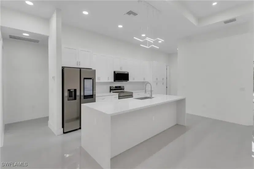 Picture of 1606 Desoto Ave, Lehigh Acres FL 33972