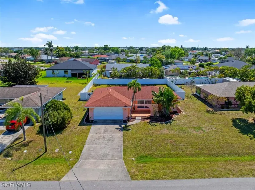Picture of 1011 SE 13Th Pl, Cape Coral FL 33990