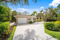 Picture of 668 95Th Ave N, Naples, FL 34108