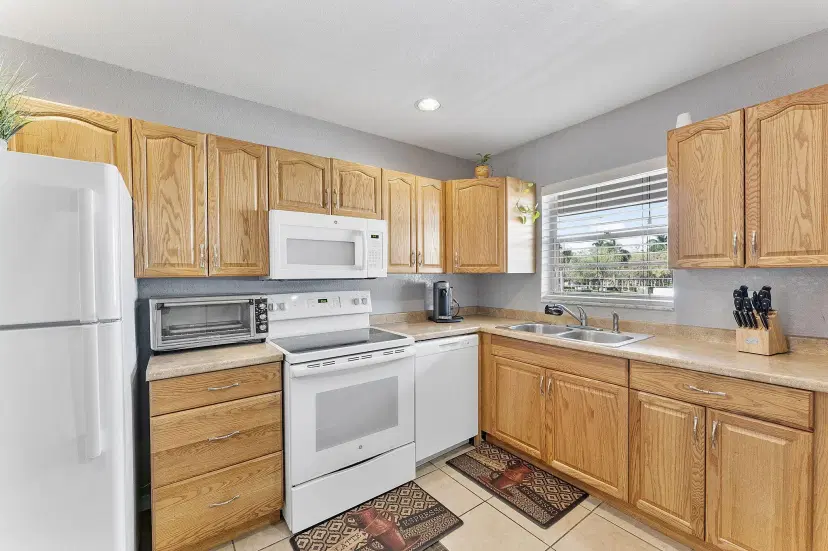 Picture of 126 Sparrow Drive 14B, Royal Palm Beach FL 33411