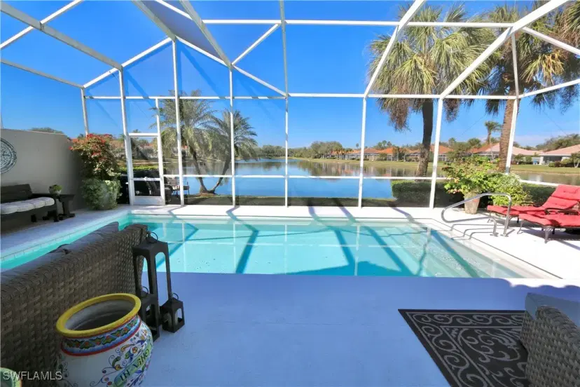 Picture of 5495 Freeport Ln, Naples FL 34119