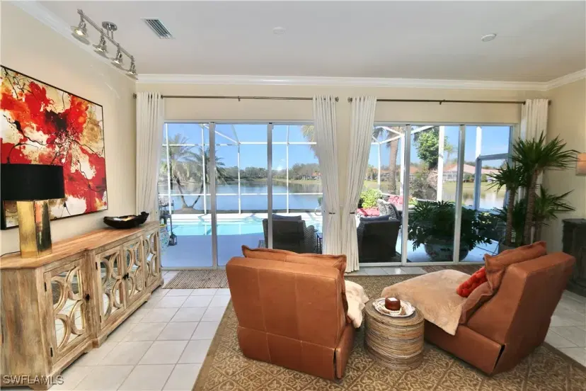 Picture of 5495 Freeport Ln, Naples FL 34119