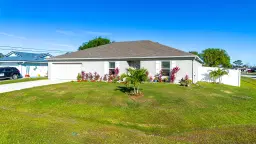Picture of 501 SW Hamburg Terrace, Port St Lucie, FL 34953