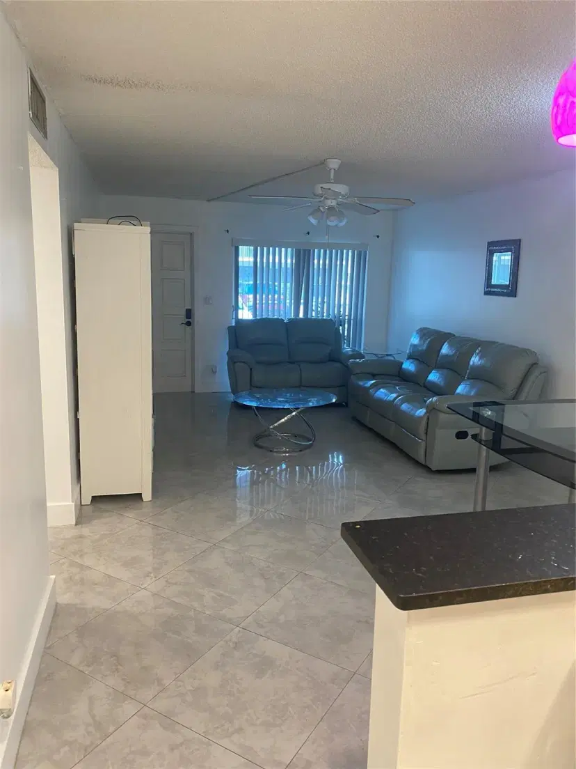 Picture of 5383 SW 40Th Ave 103, Fort Lauderdale FL 33314