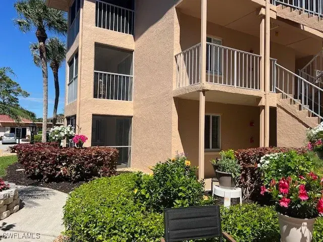 Picture of 1075 Foxfire Ln 101, Naples FL 34104