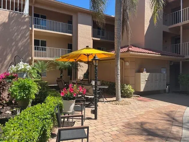 Picture of 1075 Foxfire Ln 101, Naples FL 34104