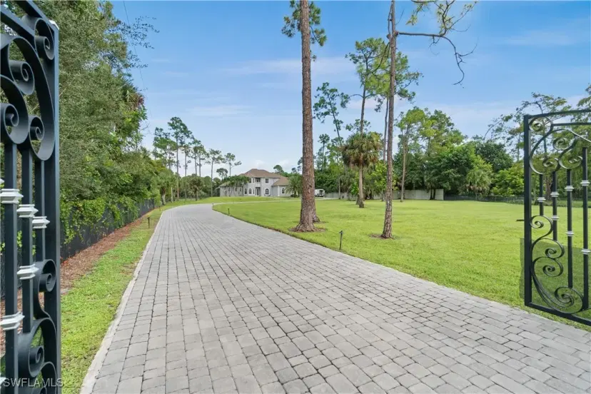 Picture of 6181 Hidden Oaks Ln, Naples FL 34119