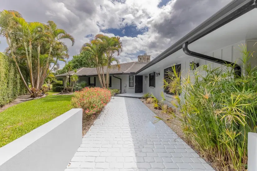 Picture of 10158 SE Acorn Way, Tequesta FL 33469