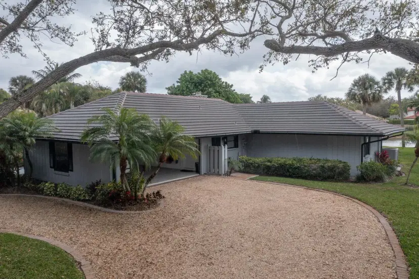 Picture of 10158 SE Acorn Way, Tequesta FL 33469
