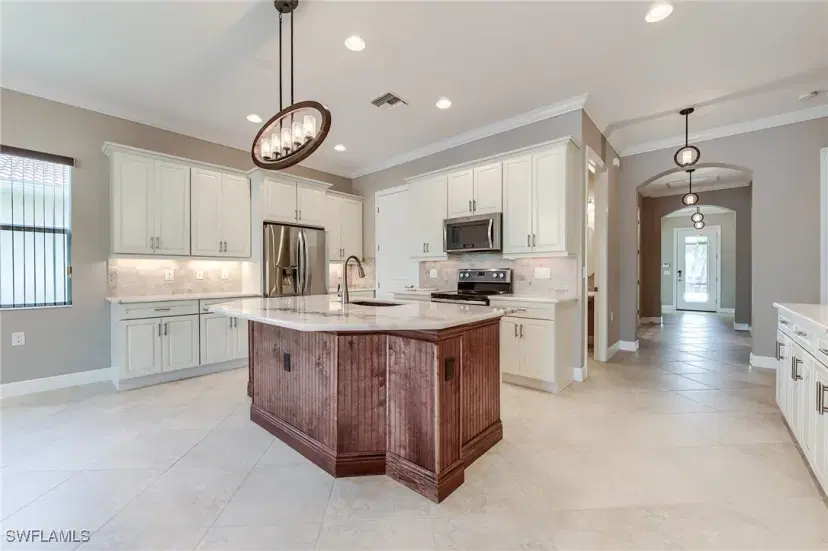 Picture of 10635 Carena Cir, Fort Myers FL 33913