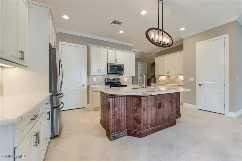 Picture of 10635 Carena Cir, Fort Myers FL 33913