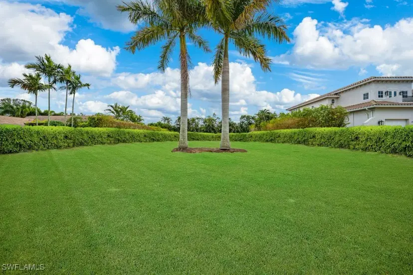Picture of 510 Turtle Hatch Ln, Naples FL 34103