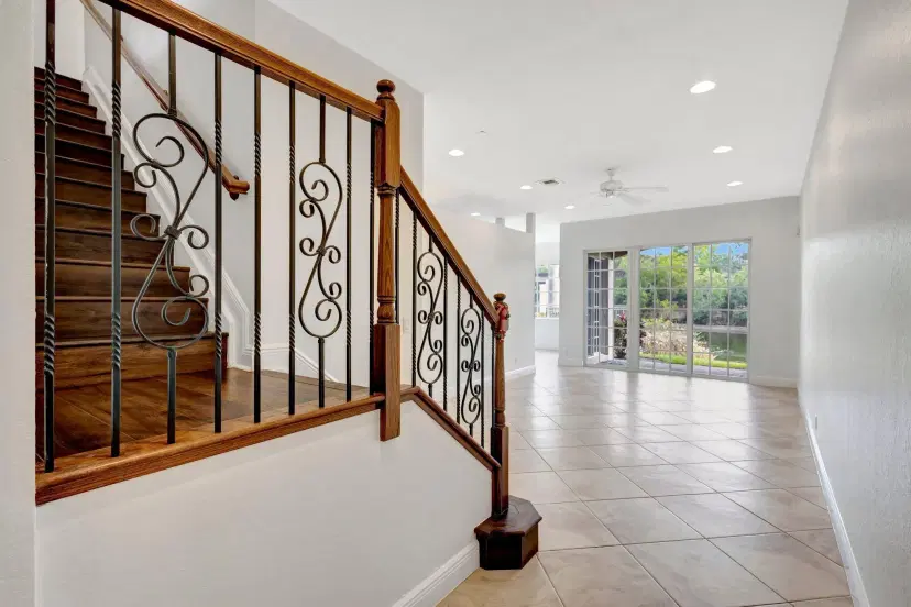 Picture of 4553 Artesa Way S, Palm Beach Gardens FL 33418