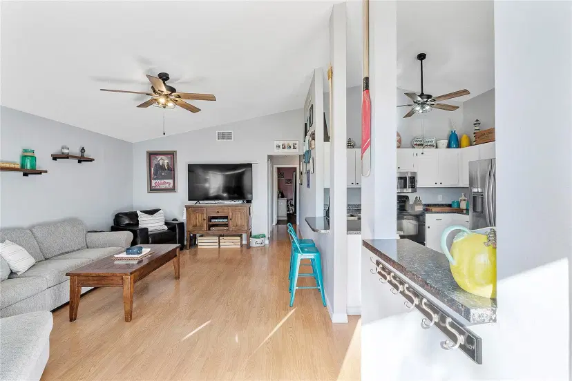 Picture of 831 SW 135Th Way, Davie FL 33325